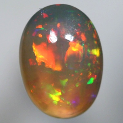 SOLID CRYSTAL OPAL Bright rolling flashes in a 3D pattern
